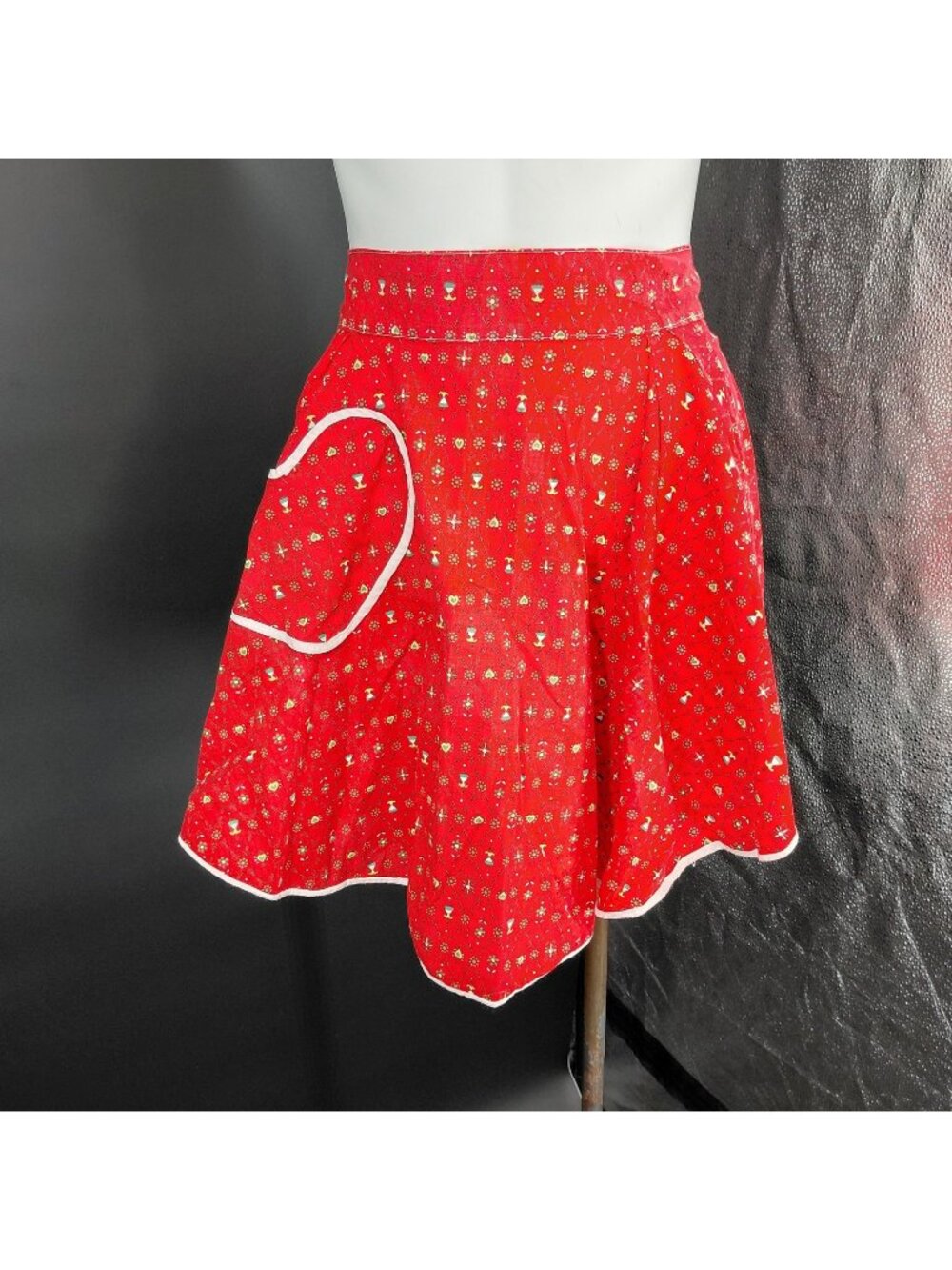 Vint Waist Apron Red Floral Heart Pocket Tie Waist Cotton Granny Homestead Cook